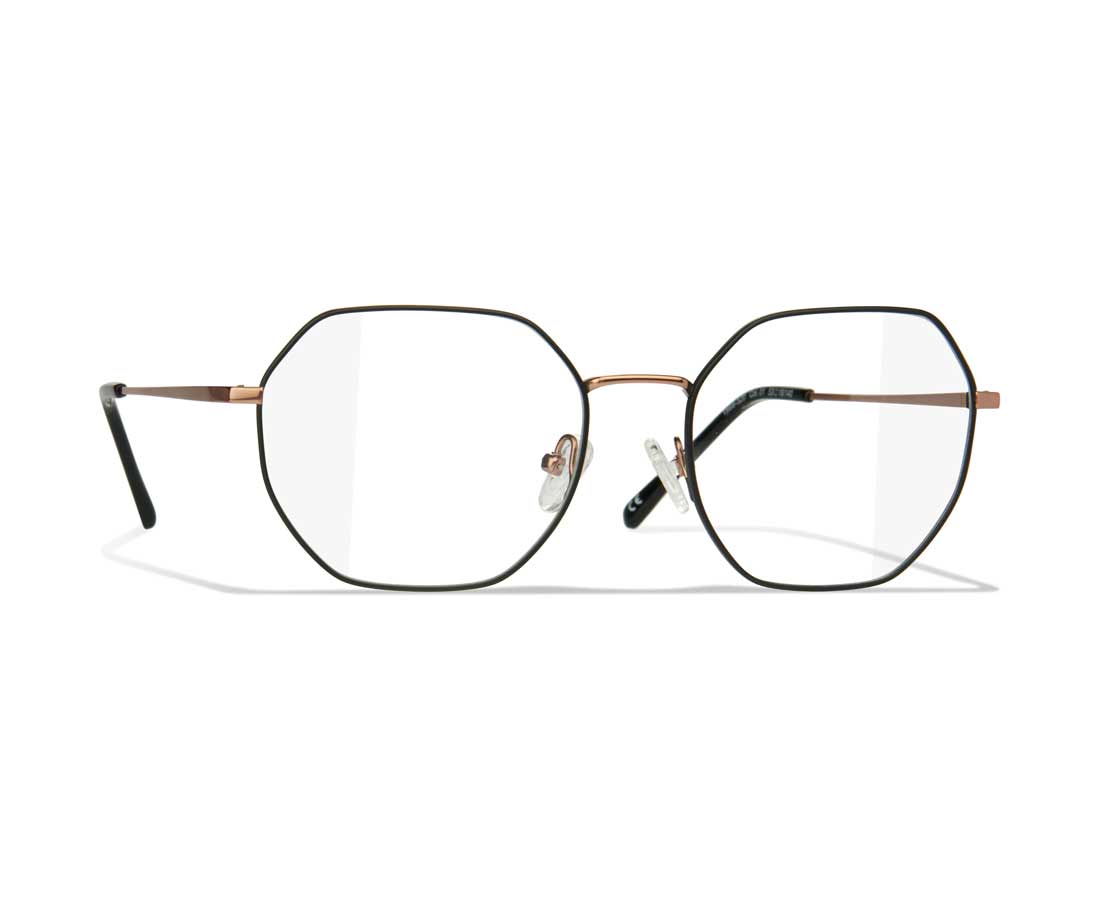 EYEWEAR 520